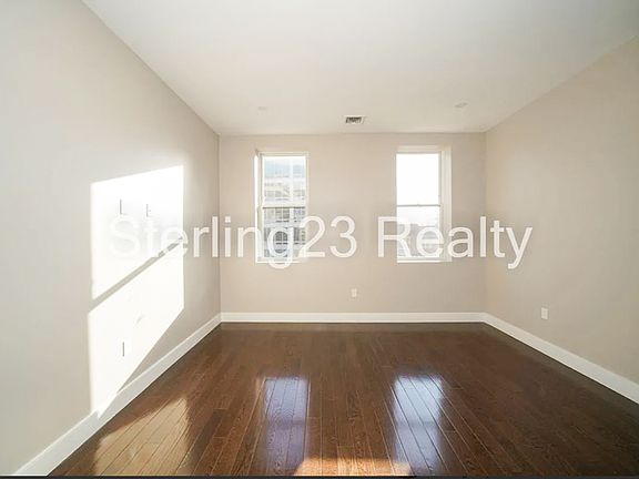 2nd image of 28-17 Astoria Blvd #3W