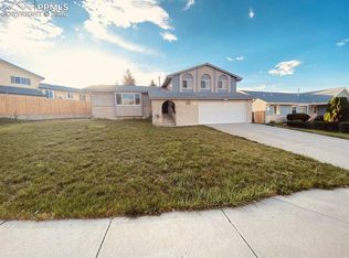 2125 Heatherdale Dr, Colorado Springs, CO 80915