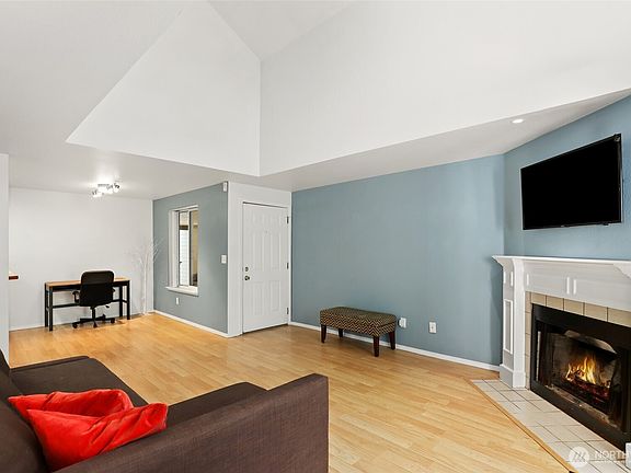 3rd image of 22810 30th Avenue S #B302