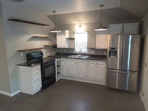 2015 NW 28th St #B Photo 1