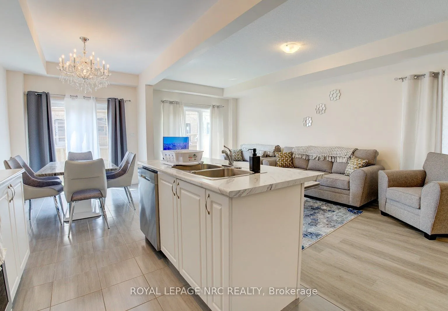 3 bed, $2,600 — Photo 4