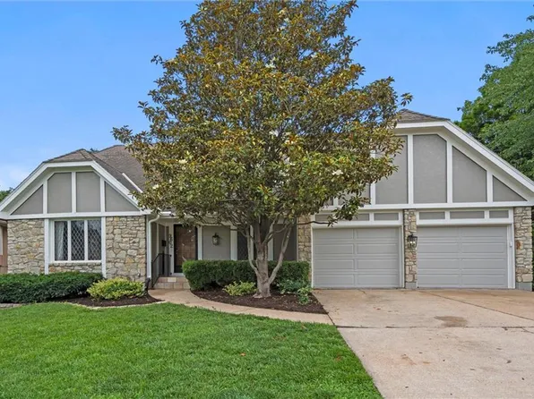 9602 W 116th St, Overland Park, KS 66210