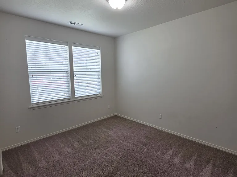 1430 SW Greeley St — Photo 18