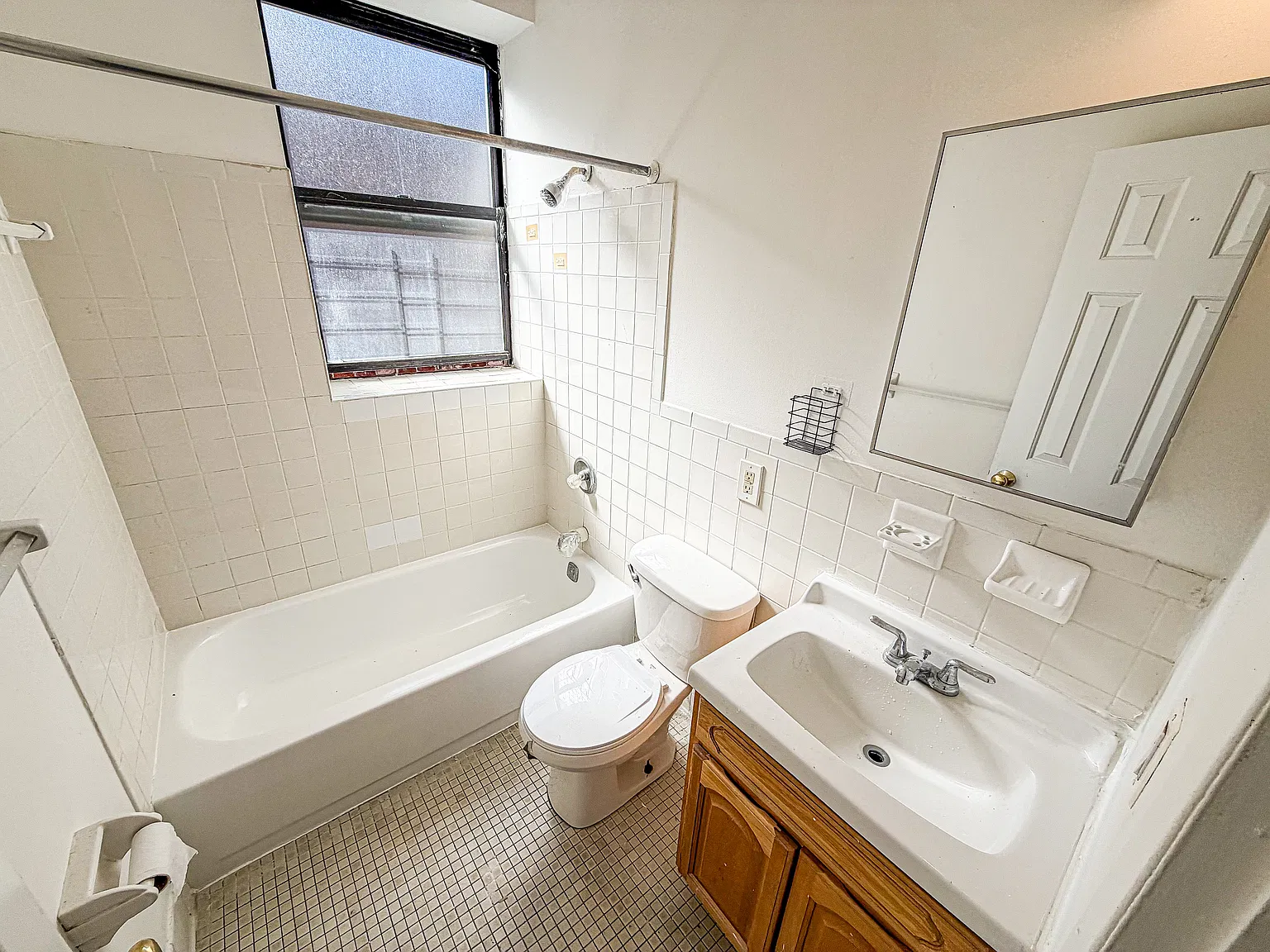 1250 Grand Concourse — Photo 3
