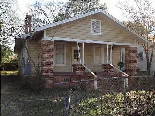 2nd image of 208 E Park Ave