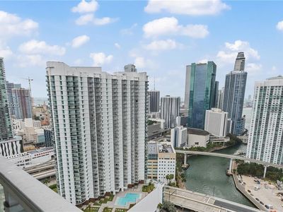 92 SW 3rd St APT 3811, Miami, FL, 33130