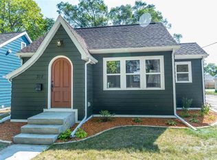 312 Clay St, Waterloo, IA 50703