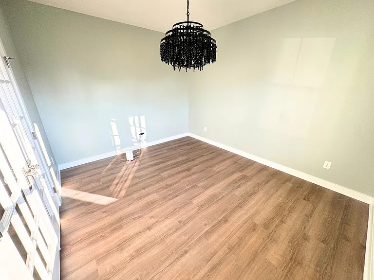 232 Regency Dr — Photo 7