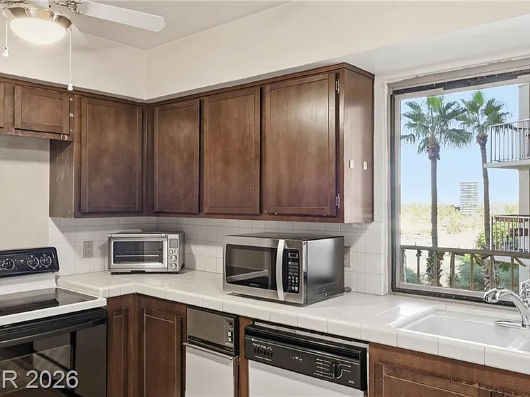205 E Harmon Ave #508 — Photo 18