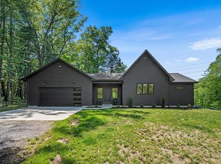 3054 Old Allegan Rd, Fennville, MI 49408
