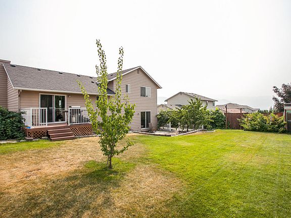 4th image of 1915 Bluegrass Ave
