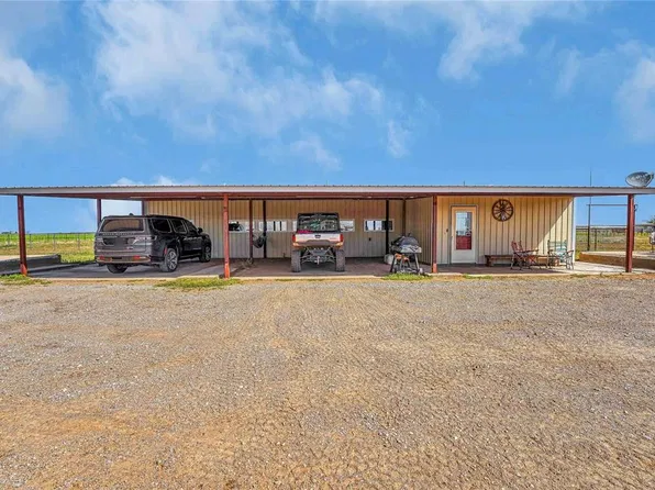 31665 E County Road 1350, Willow, OK 73673