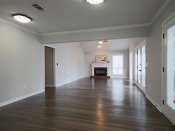 2nd image of 206 Waterwood Dr