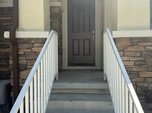28221 Canterbury Ct, Valencia, CA 91354