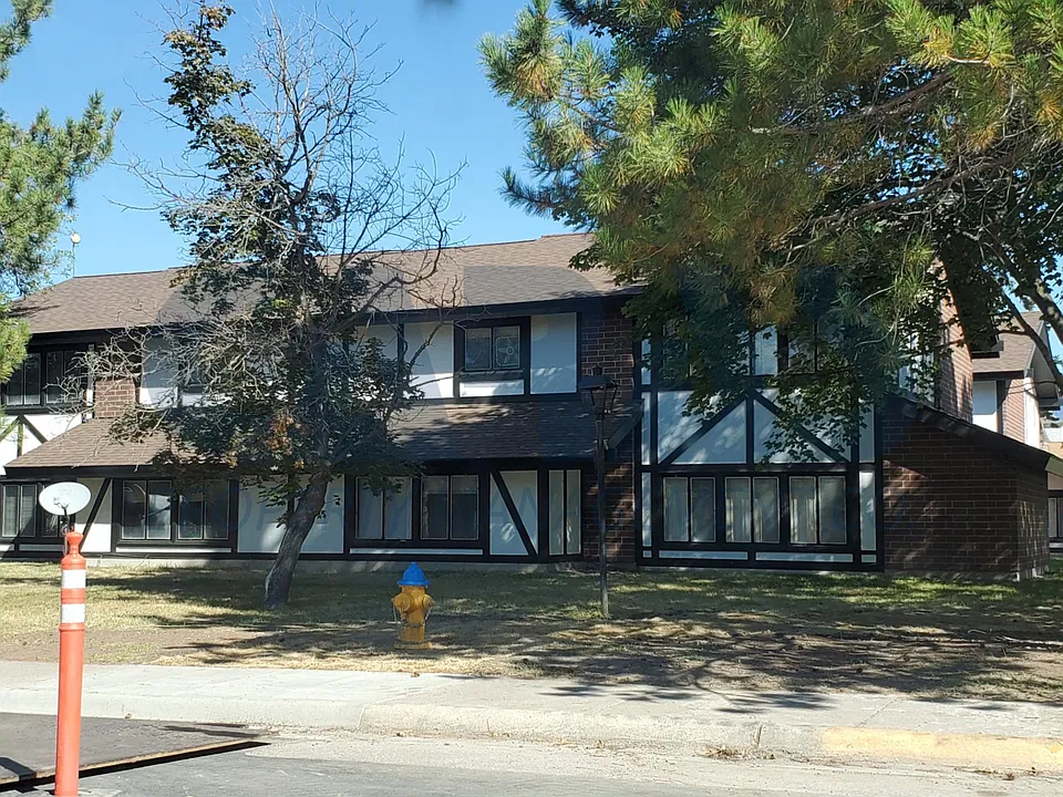 425 Stephens Ave #VARIOUS