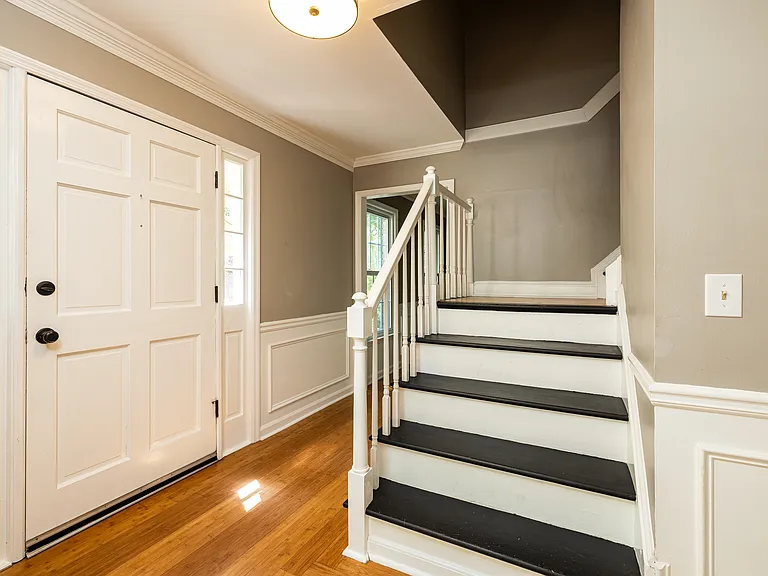 2124 Rockland Ct — Photo 13