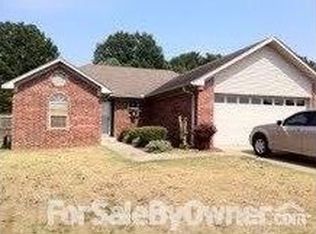 1930 Donaghey Ave, Conway, AR 72032