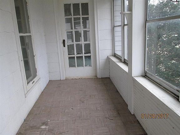 3rd image of 603 Ohio St