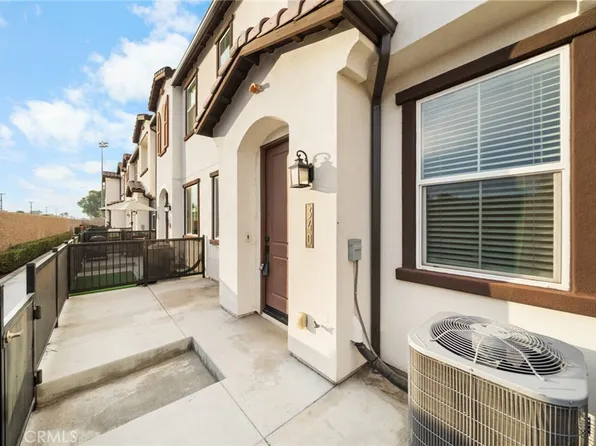 340 Via Amor Pl, Fullerton, CA 92832