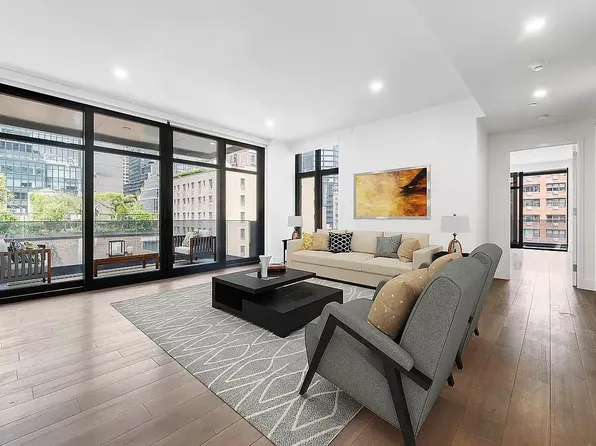 249 East 50th Street image 1 of 10