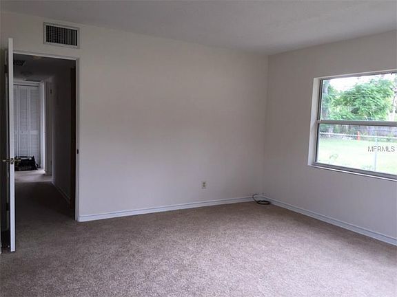 3rd image of 1613 Colton Dr