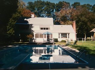 61 Alderbrook Ln, West Springfield, MA 01089