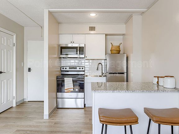 3rd image of 7303 Graceland Dr #527
