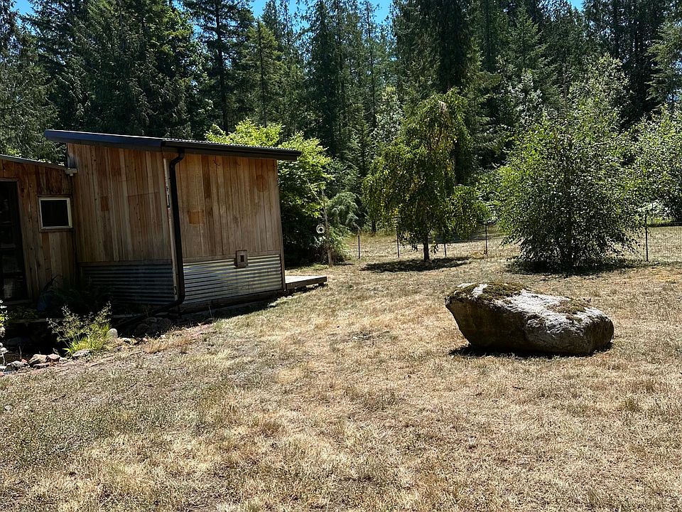 1st image of 44866 Dalles Rd