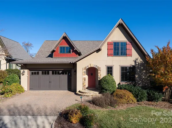 38 Chantilly Dr, Asheville, NC 28804