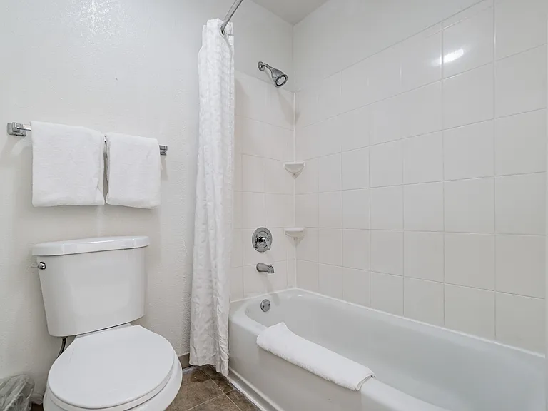 1212 NW 82nd Ave #814 — Photo 19