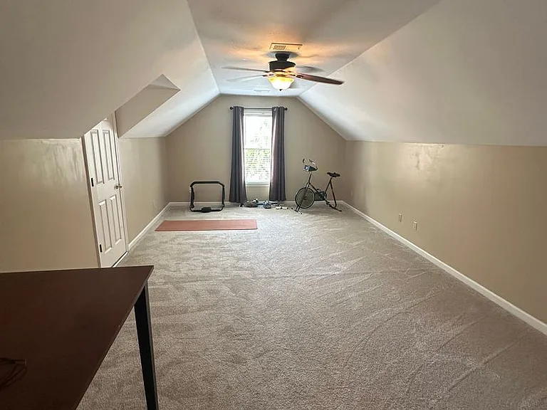 1842 Swynford Ln — Photo 16