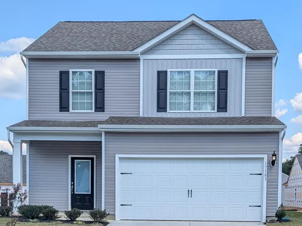 17183 Russell Coghill St, Bowling Green, VA 22427