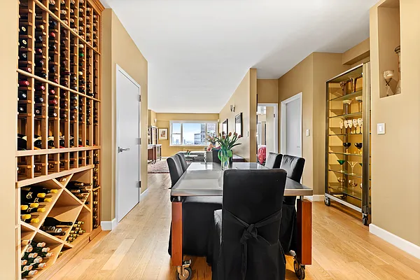 Sold by SERHANT. | media 2