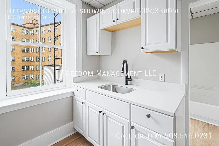 100 Appleton St Unit 2, Lowell, MA 01852 | Apartment for Rent — Photo 2
