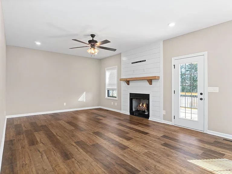 1769 Rains Rd — Photo 5