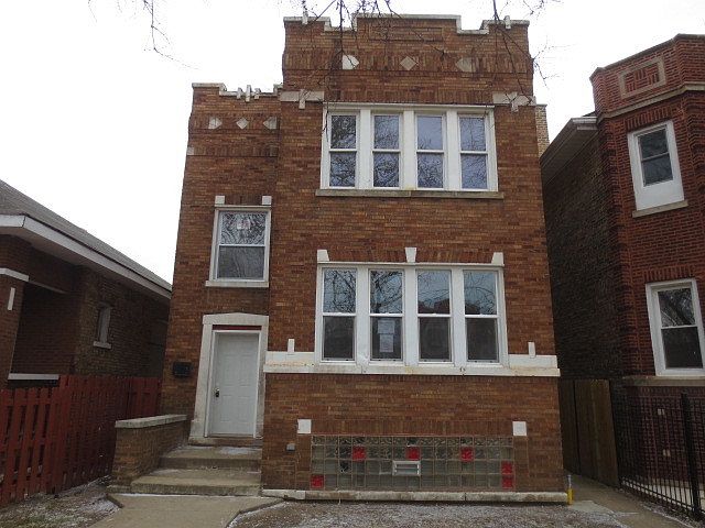 1st image of 6211 S Artesian Ave