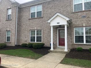 6010 Wooded Creek Dr Unit 102, Louisville, KY