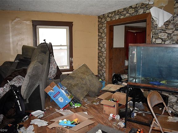 4th image of 336 Parkman Rd SW