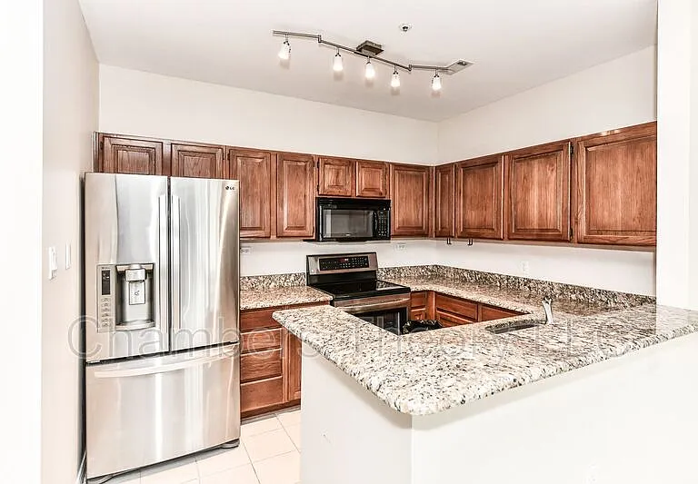 275 S Pickett St #302 — Photo 3