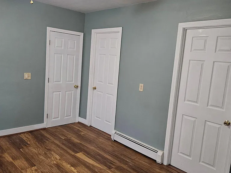 12 Halton St #2 — Photo 9
