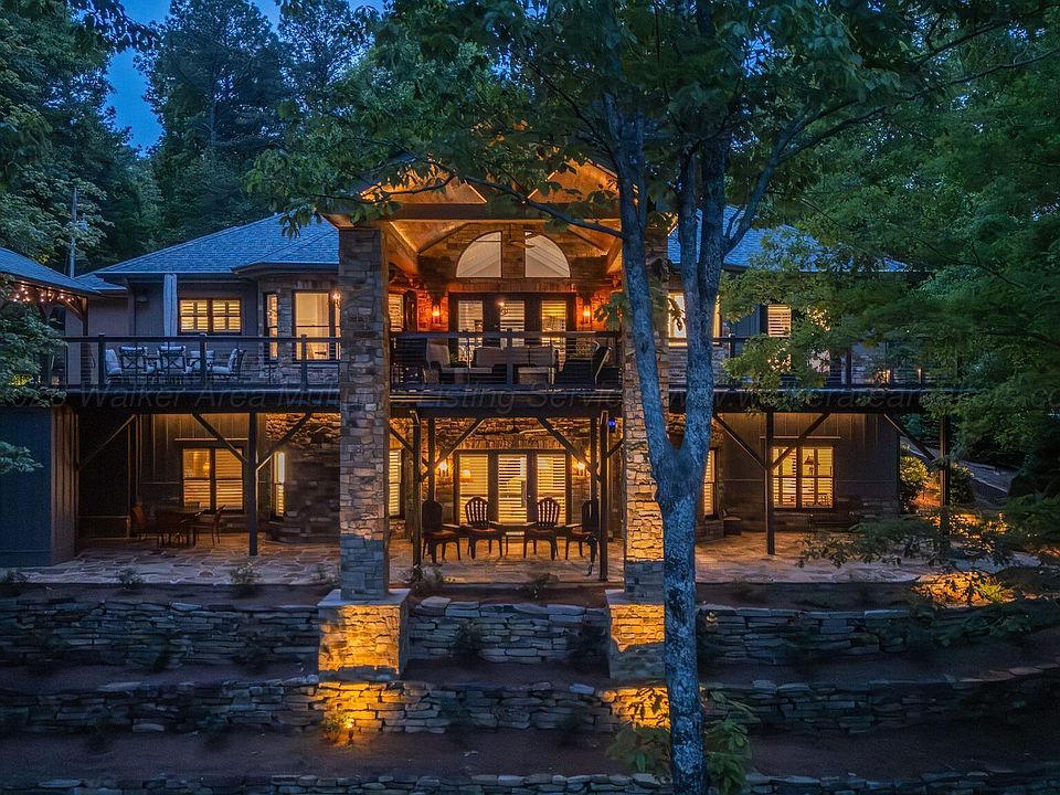 1st image of 591 Lake Pointe Dr