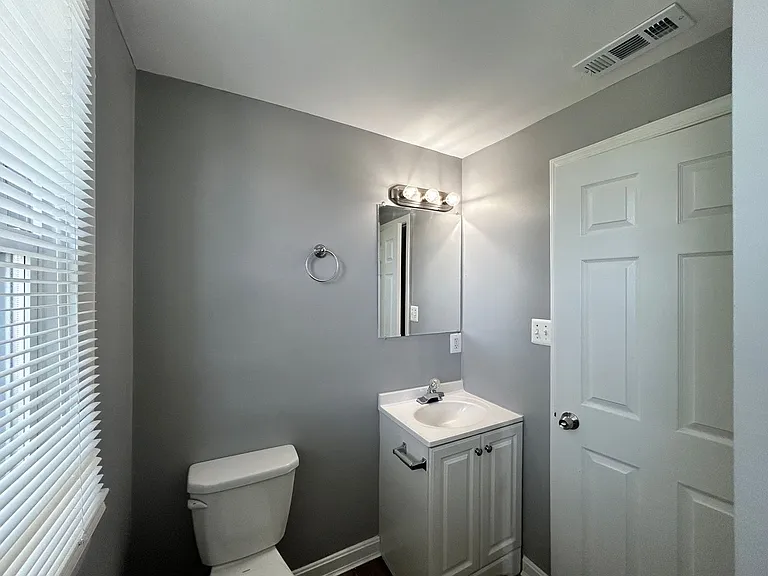 8022 Old Philadelphia Rd — Photo 5