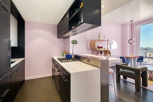 Sold by Extell Marketing Group | media 29