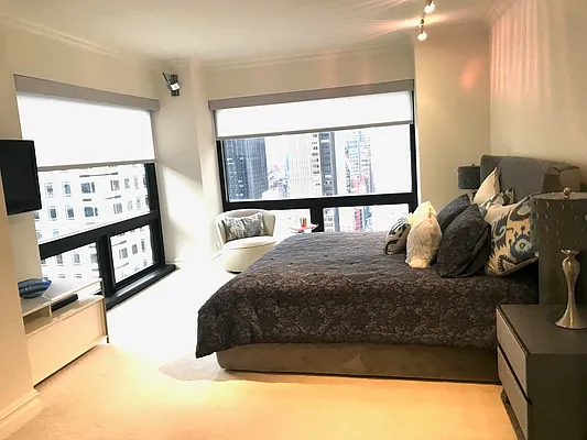 Rented by Shalimar G Realty Corp | media 25