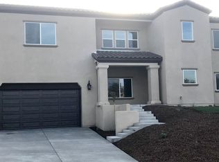 21959 San Joaquin Dr W, Canyon Lake, CA 92587