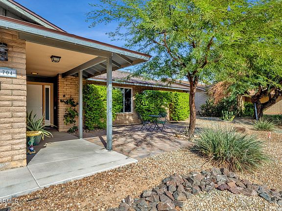 4th image of 1704 E BELL DE MAR Drive