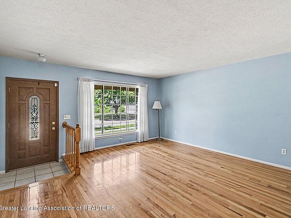 2nd image of 1003 Blanchette Dr