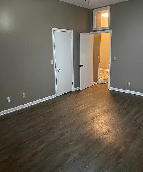 906 Sierra Pl — Photo 9