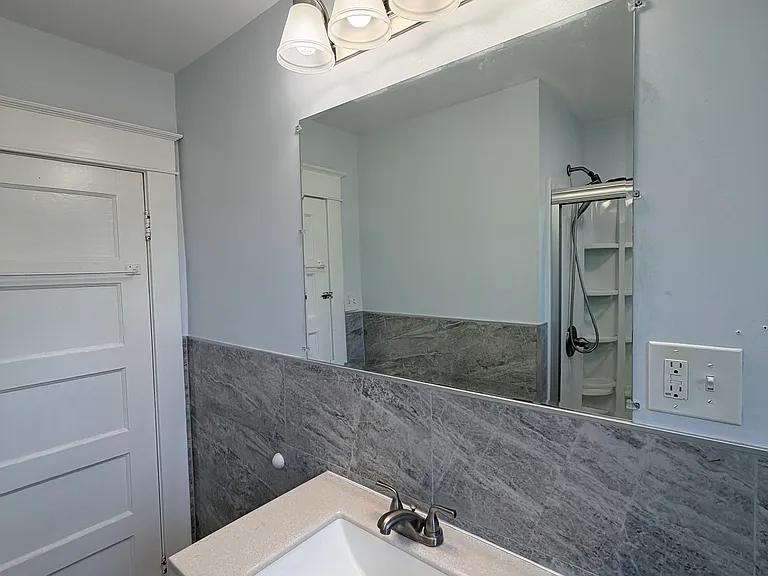 101 Grove St #2 — Photo 1