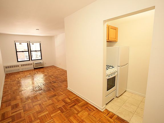 2nd image of 319 W 54th St #1E